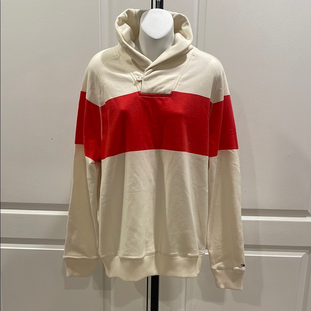Tommy Hilfiger Men's Cream and Red Sweatshirt